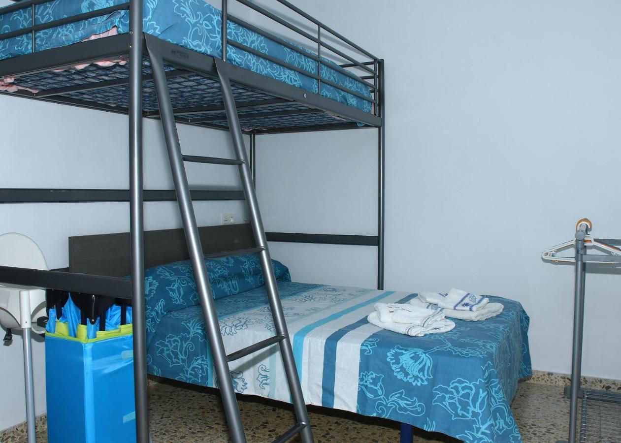 Apartamento R Y C Aviles Exterior photo