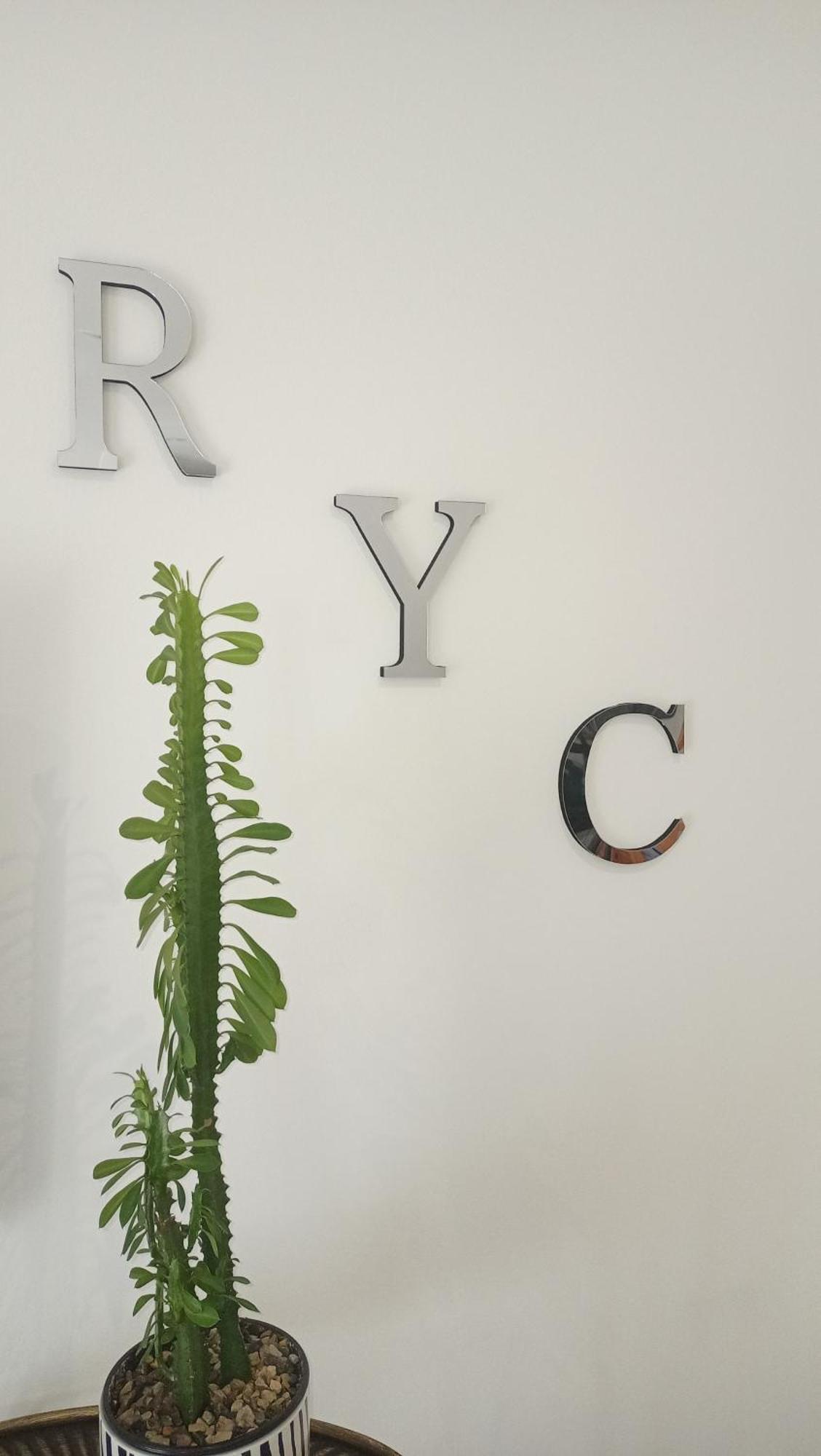 Apartamento R Y C Aviles Exterior photo
